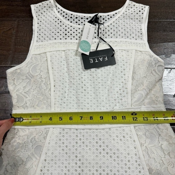 Fate Jonetta White Sleeveless Lace Dress Size Large Women - Picture 10 of 11